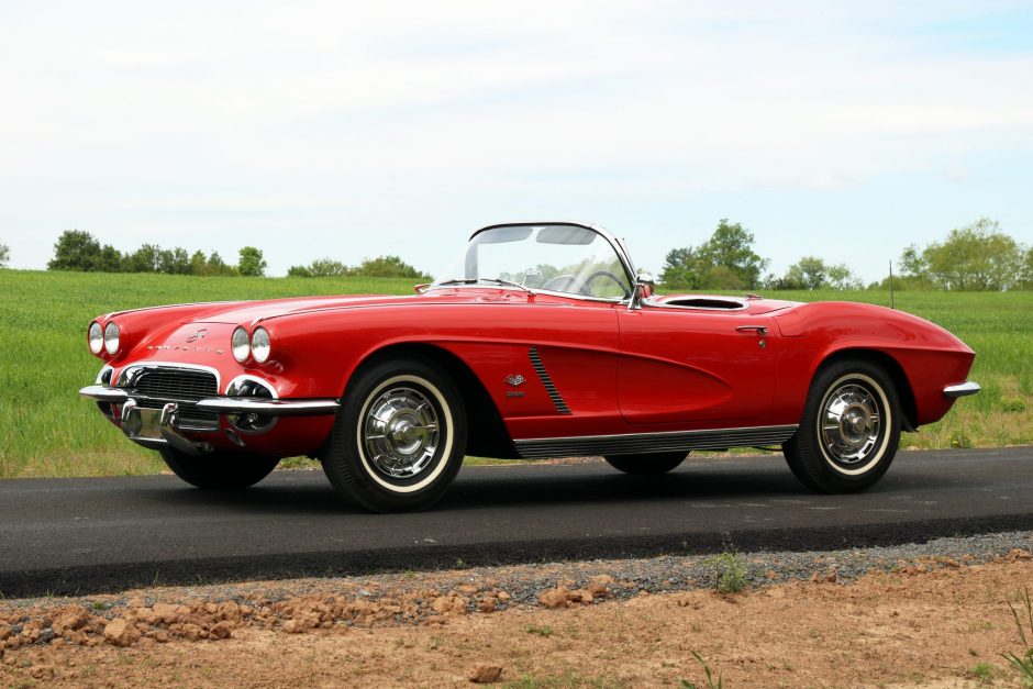 1962 Chevrolet Corvette 327 360 Fuelie 4-speed – Sesame Cars