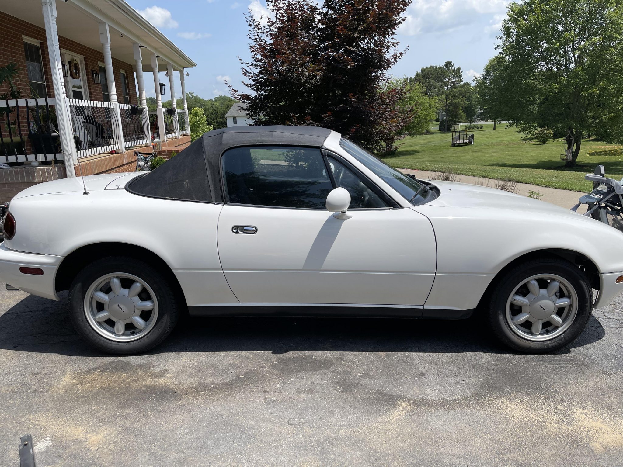 1990 Mazda MX-5 Miata Automatic – Sesame Cars