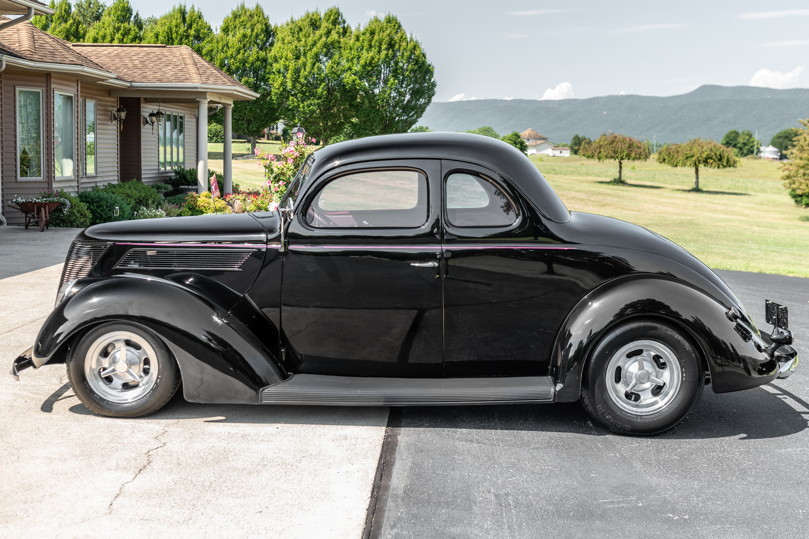 1937 Ford Coupe – Sesame Cars